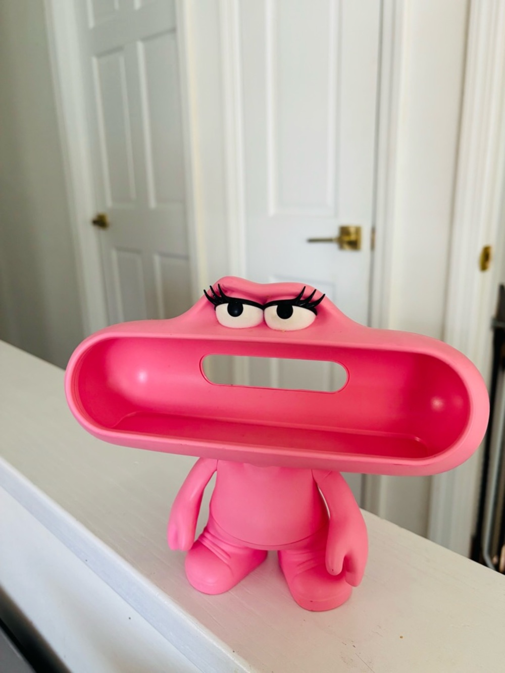 Protective Stand for Beats Pill （Case）